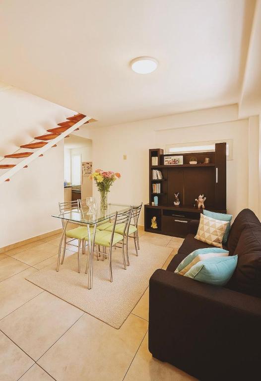 Duplex Urbano con Terraza Pichincha