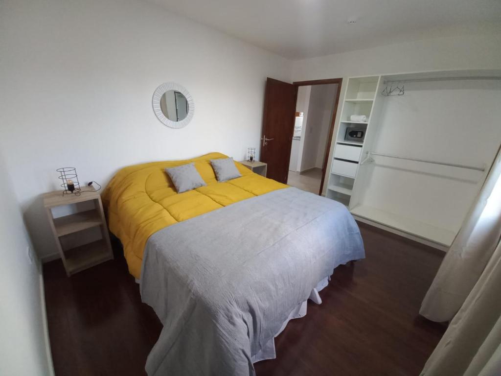 Happy Guest Apart 50