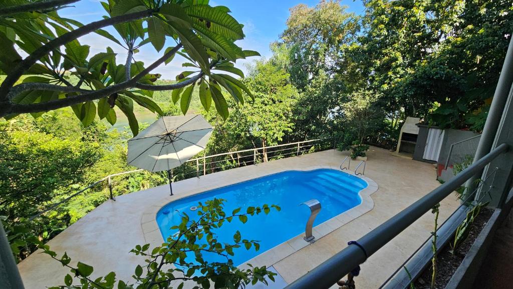Amplia Casa Privada con Vistas Increíbles al Río