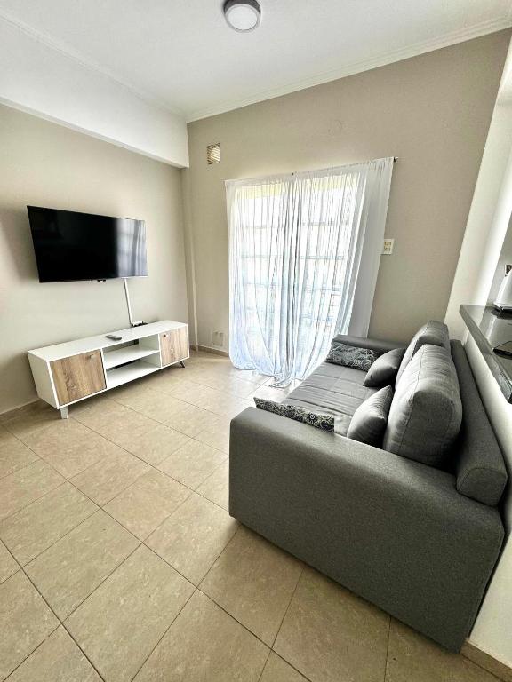Zafiro VI Microcentro Con Cochera Gratis